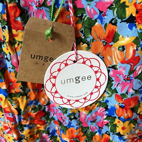 NWT Umgee USA Floral Blouse Size Small - Picture 7 of 7